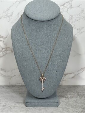 925 Sterling Rose Gold Heart Key Pendant Necklace in Rose Gold with Crystals
